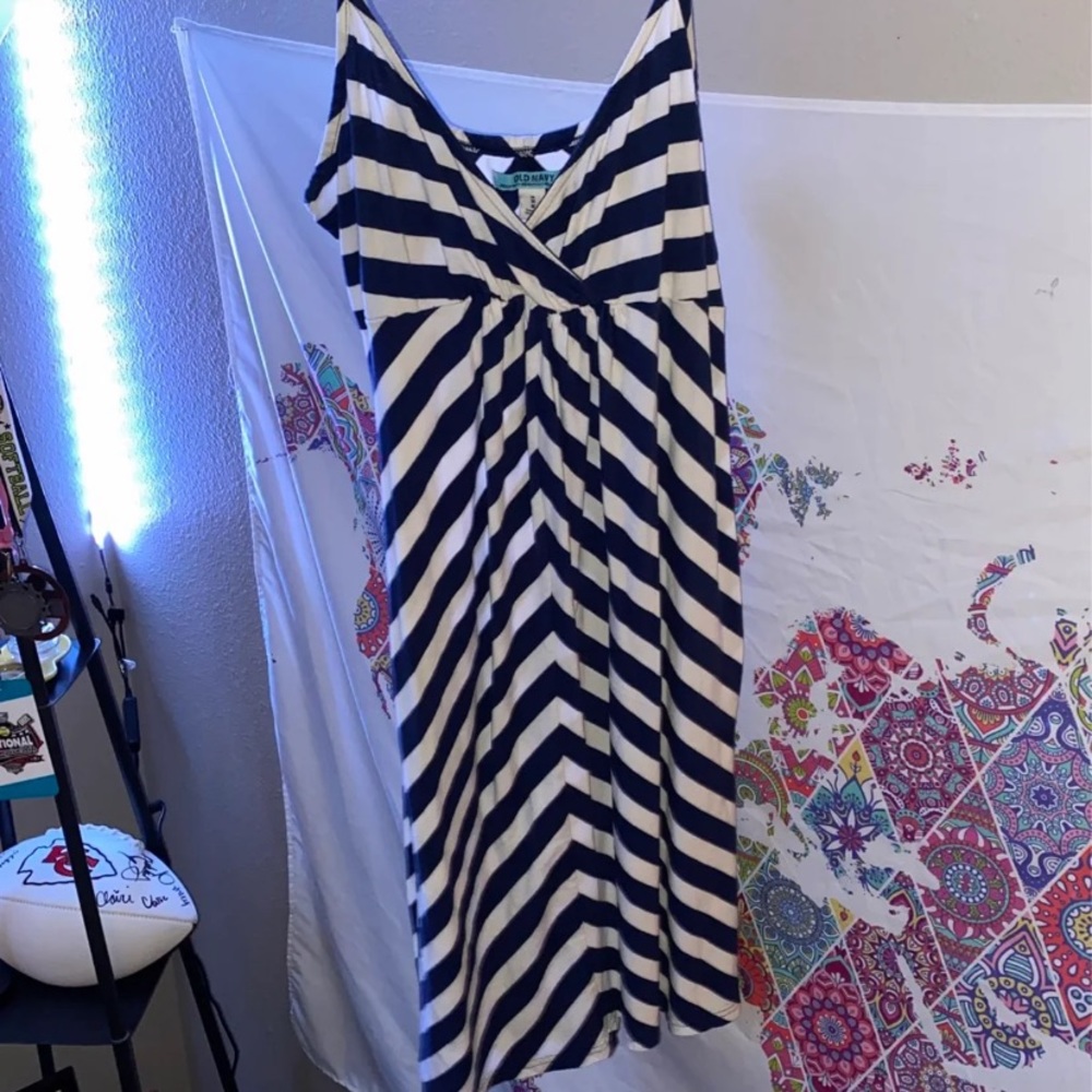 maternity dress